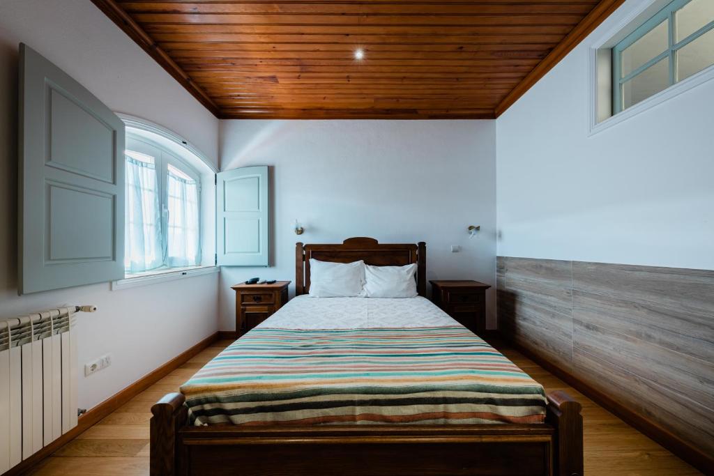 Двухместный (Улучшенный двухместный номер с 1 кроватью) гостевого дома Pátio da Figueira, Санта-Круш
