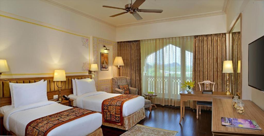 Двухместный (Бюджетный двухместный номер с 1 кроватью или 2 отдельными кроватями) отеля Indana Palace Jaipur, Джайпур