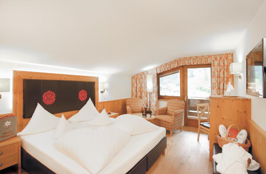 Двухместный (Двухместный номер с 1 кроватью и видом на горы) отеля Living & Spa Vitalhotel Edelweiss, Нойштифт