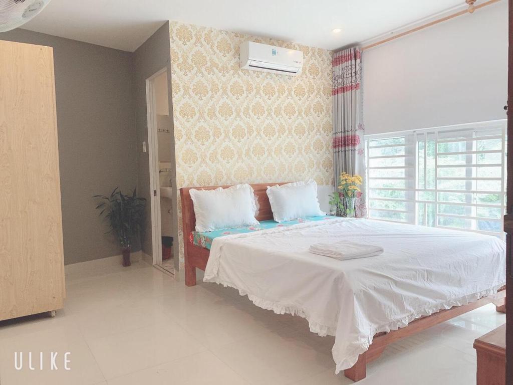 Двухместный (Улучшенный двухместный номер с 1 кроватью) отеля Tem House Nha Trang, Нячанг