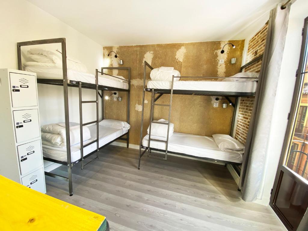 Номер (Кровать в общем номере для женщин с 4 кроватями) гостевого дома ECO Hostel, Гранада