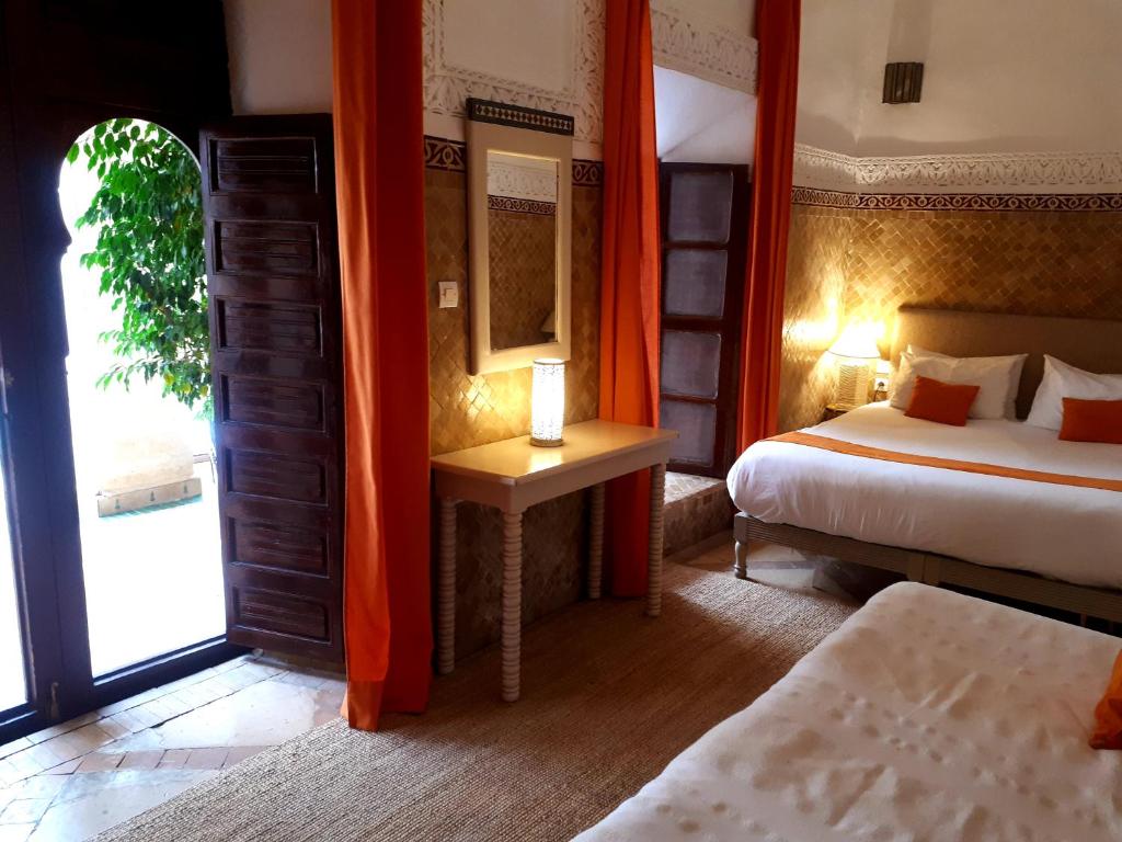 Двухместный (Улучшенный двухместный номер с 1 кроватью) отеля Riad Amira, Марракеш