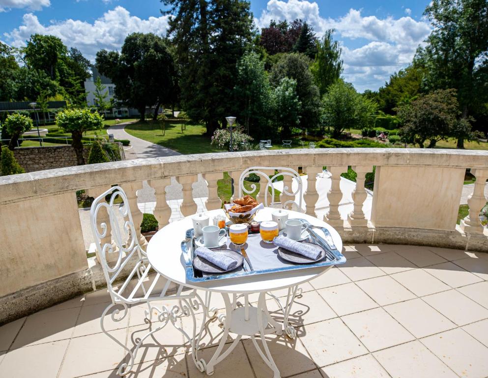 Сьюит (Привилегированный люкс - Замок), Clarion Hotel Château Belmont Tours