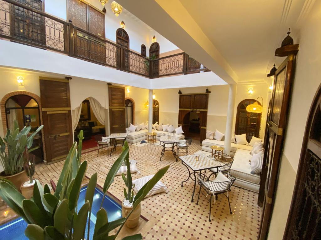 Отель Riad Laora, Марракеш