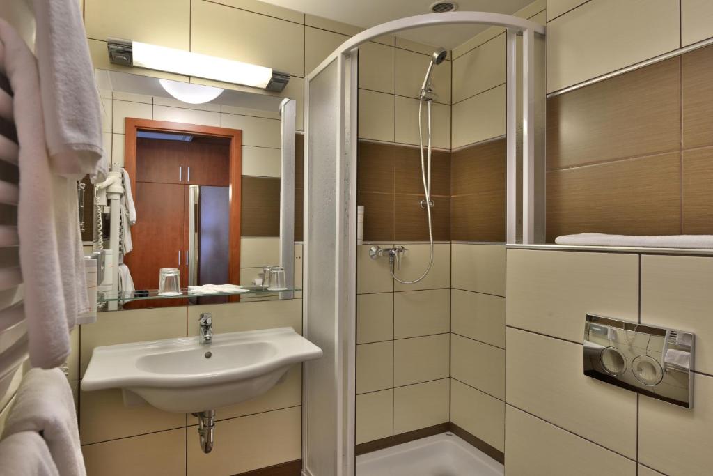 Двухместный (Улучшенный двухместный номер с 1 кроватью или 2 отдельными кроватями) отеля Hotel City Inn, Будапешт