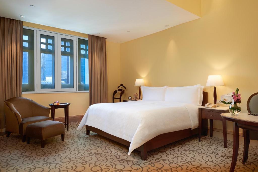 Двухместный (Номер Straits Club Heritage) отеля The Fullerton Hotel Singapore, Сингапур (город)