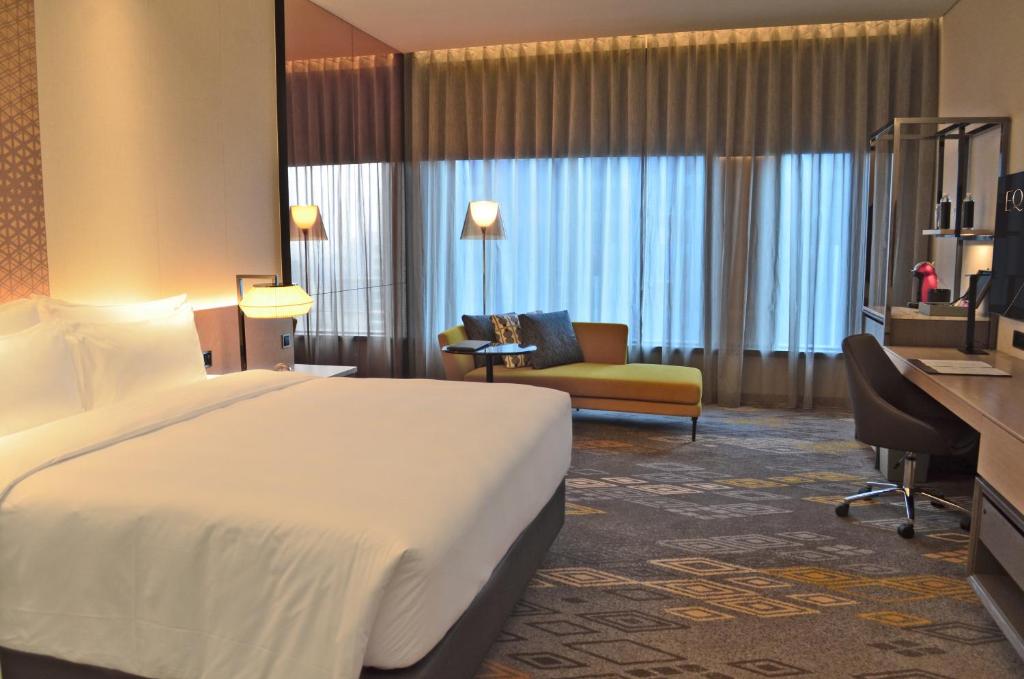 Двухместный (Номер Делюкс с кроватью размера «king-size») отеля EQ Kuala Lumpur, Куала-Лумпур