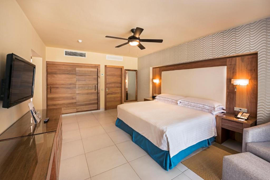 Сьюит (Стандартный люкс) курортного отеля Occidental Punta Cana, Пунта-Кана