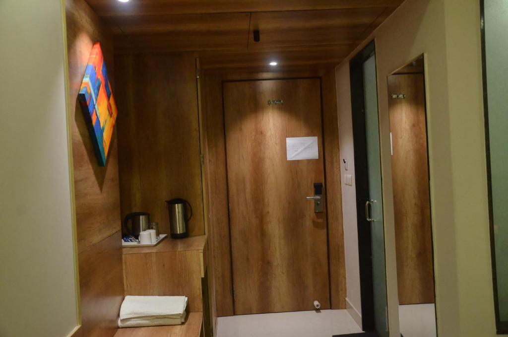 Двухместный (Deluxe Room with Early check-in By 3 Hours,Late check-out by 3 hours), Hotel Sopan Heights