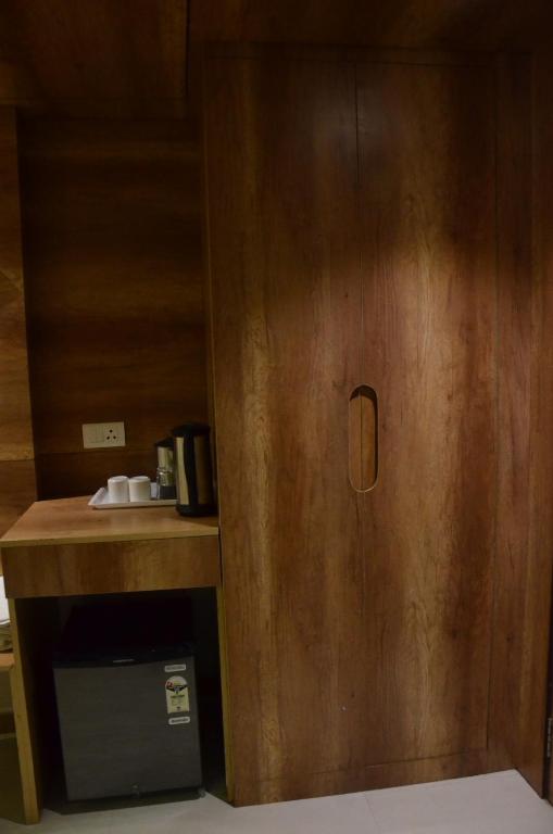 Двухместный (Deluxe Room with Early check-in By 3 Hours,Late check-out by 3 hours), Hotel Sopan Heights