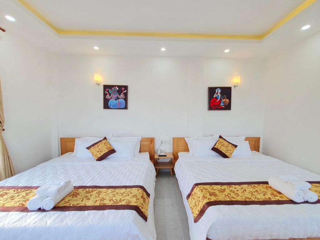 Двухместный (Двухместный номер Делюкс с 1 кроватью) отеля Khách sạn Thái Bình, Кондао