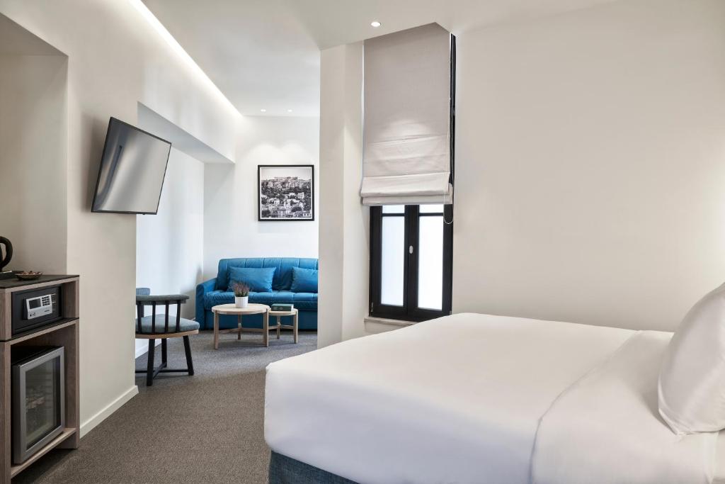 Двухместный (Большой двухместный номер с 1 кроватью) отеля NLH MONASTIRAKI - Neighborhood Lifestyle Hotels, Афины