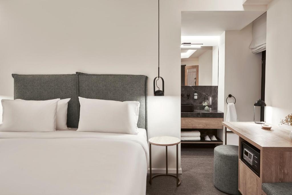 Двухместный (Бюджетный двухместный номер с 1 кроватью) отеля NLH MONASTIRAKI - Neighborhood Lifestyle Hotels, Афины