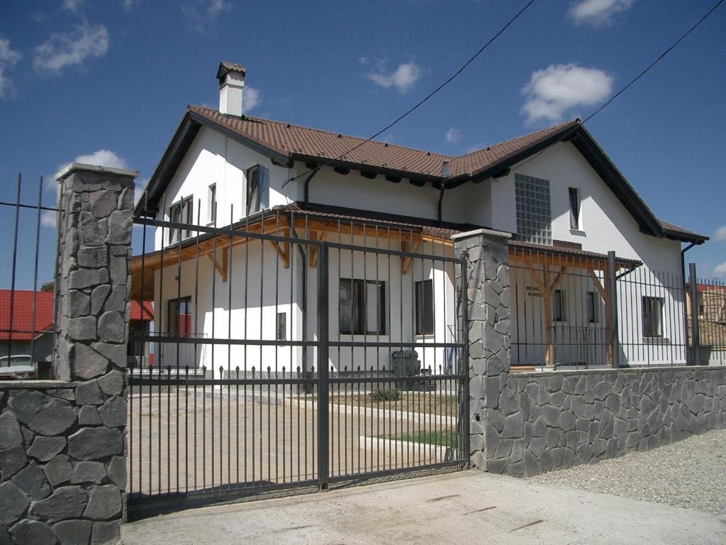 Гостевой дом Pensiunea Funivia, Сэчеле