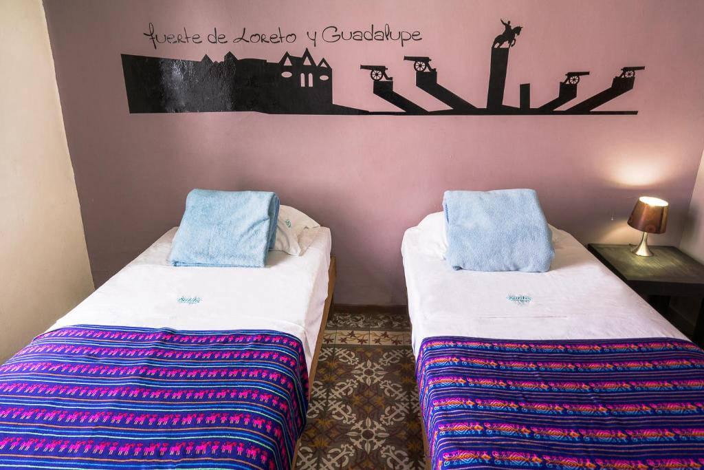 Двухместный (Двухместный номер с 2 отдельными кроватями) отеля Hostal Santo Domingo, Пуэбла