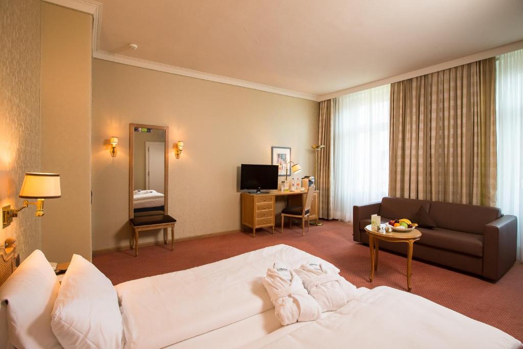 Двухместный (Двухместный номер с 1 кроватью первого класса) отеля Lindner Grand Hotel Beau Rivage, Интерлакен