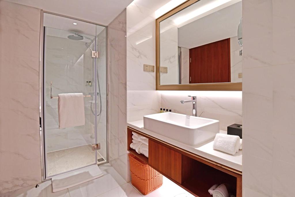 Двухместный (Номер Делюкс Crowne Plaza), V-Continent Wuzhou Hotel