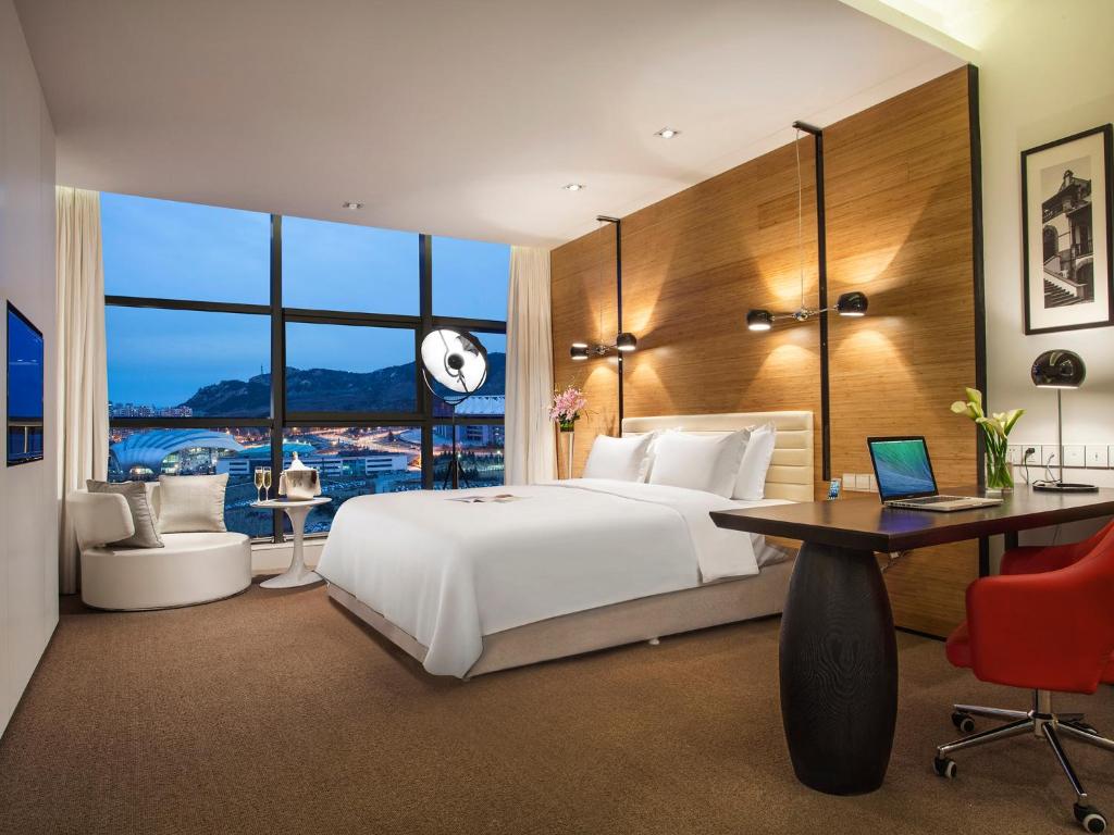 Двухместный (Номер Делюкс с кроватью размера «queen-size» - Бесплатный мини-бар) отеля Himalayas Hotel Qingdao, Циндао