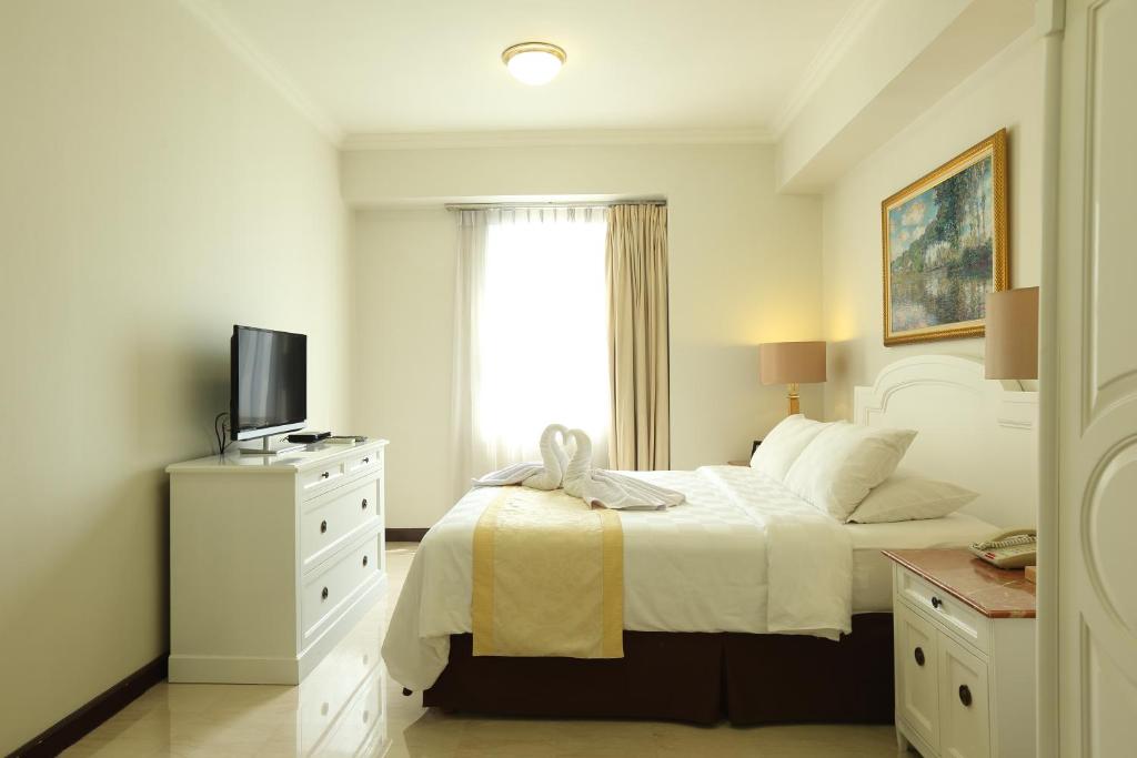 Сьюит (Люкс с 1 спальней) апарт-отеля Aryaduta Suite Semanggi, Джакарта