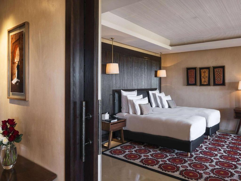 Двухместный (Двухместный номер Делюкс с кроватью размера «king-size» или 2 отдельными кроватями, красивый вид) отеля Fairmont Royal Palm Marrakech, Марракеш