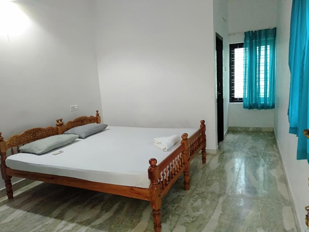 Двухместный (Двухместный номер с 1 кроватью и балконом) курортного отеля Agasthya ayurvedic wellness centre, Тривандрум