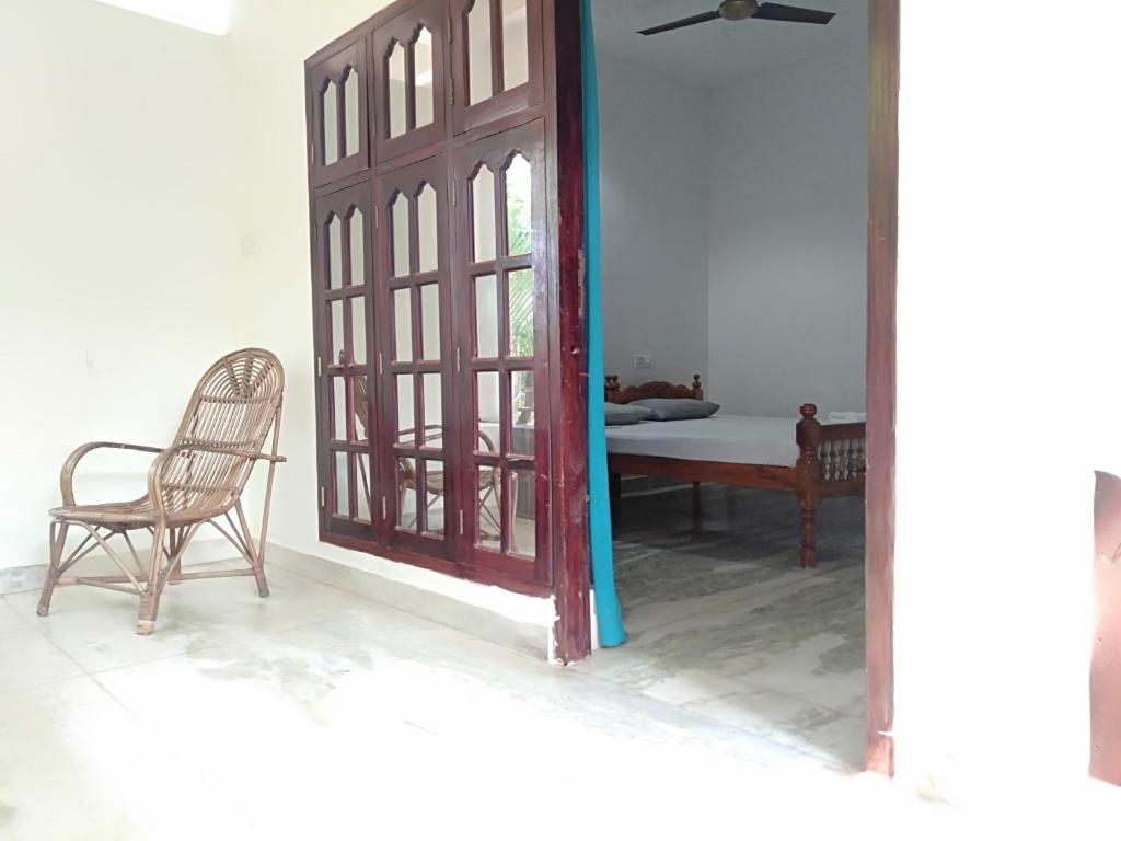 Двухместный (Двухместный номер Делюкс с 1 кроватью и балконом) курортного отеля Agasthya ayurvedic wellness centre, Тривандрум