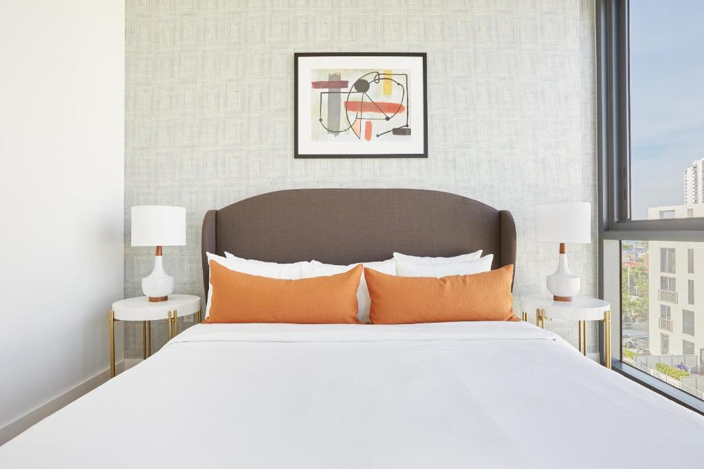 Сьюит (Улучшенный люкс), Sonder l 17WEST