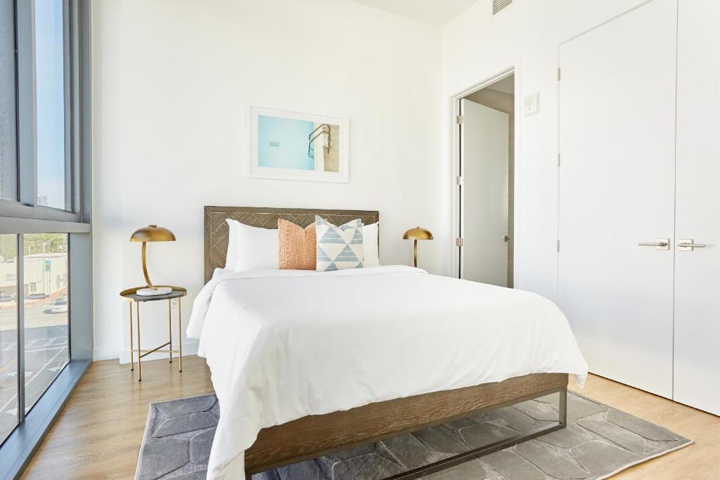 Сьюит (Улучшенный люкс), Sonder l 17WEST