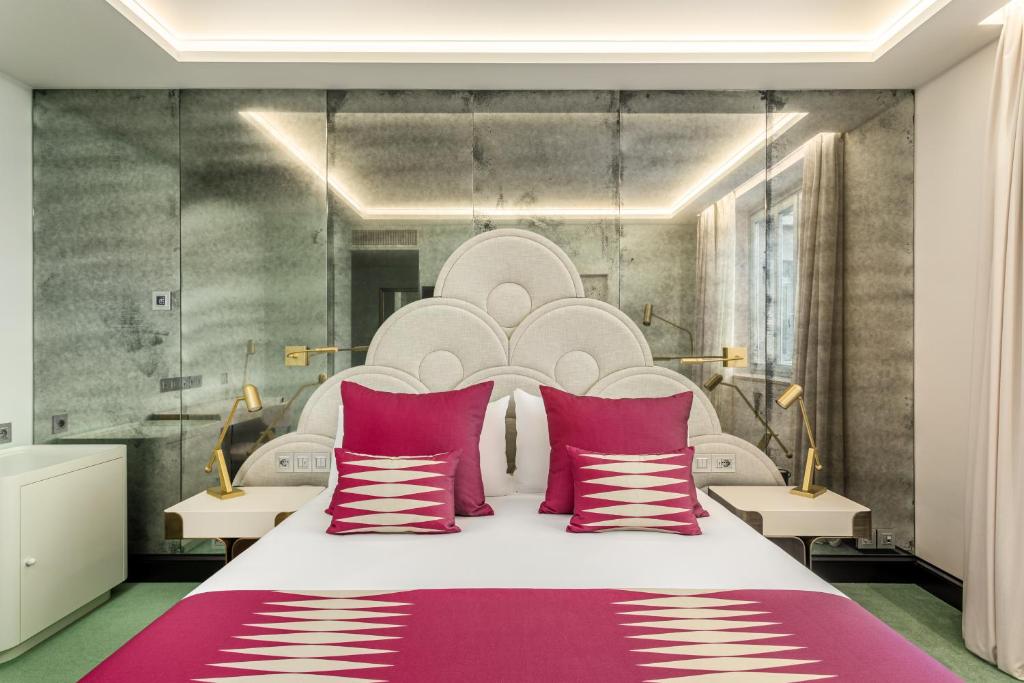 Двухместный (Улучшенный двухместный номер с 1 кроватью или 2 отдельными кроватями) отеля Room Mate Filippo, Рим
