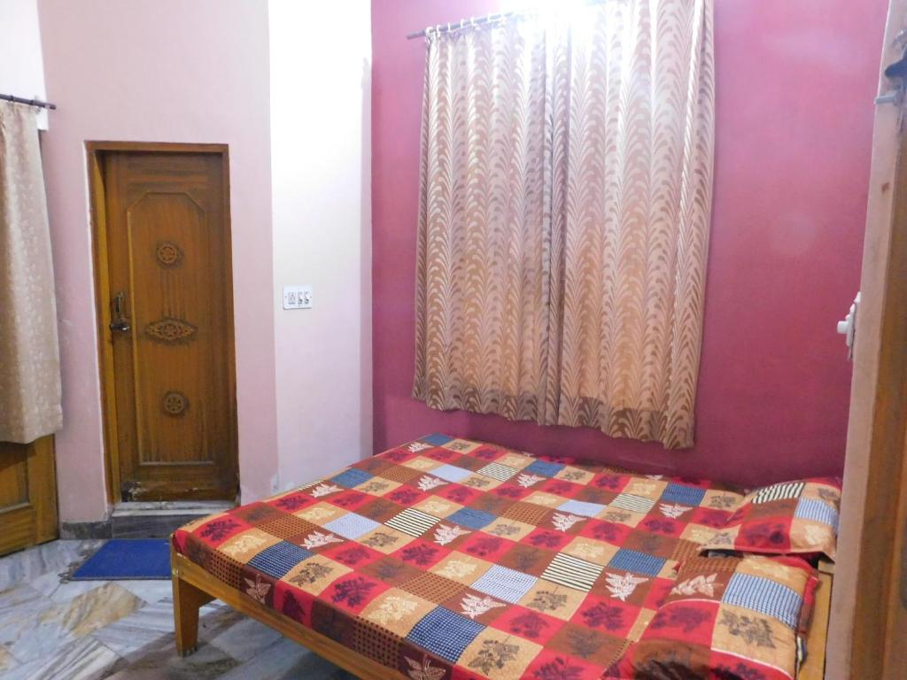 Двухместный (Бюджетный двухместный номер с 1 кроватью) отеля Hotel Om palace, Джайпур