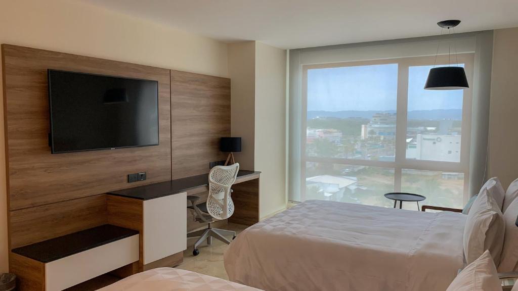 Двухместный (Стандартный номер) отеля Holiday Inn & Suites - Puerto Vallarta Marina & Golf, Пуэрто-Вальярта