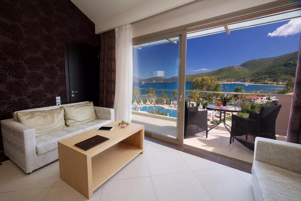 Двухместный (Мезонет) отеля Ionian Emerald Resort, Каравомилос