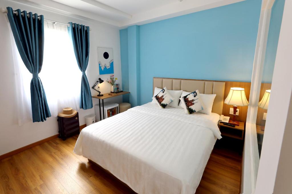 Двухместный (Cozy Room With Window - Free 01 laundry set/night) отеля Sogo Hotel Saigon, Хошимин