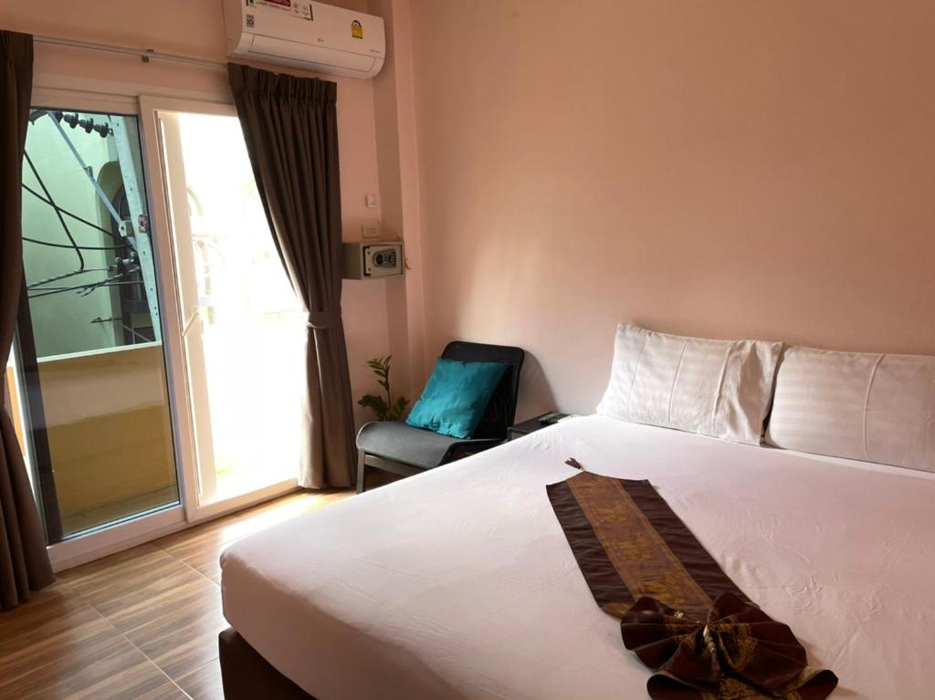 Двухместный (Двухместный номер эконом-класса с 1 кроватью) гостевого дома Sureena Hotel, Паттайя