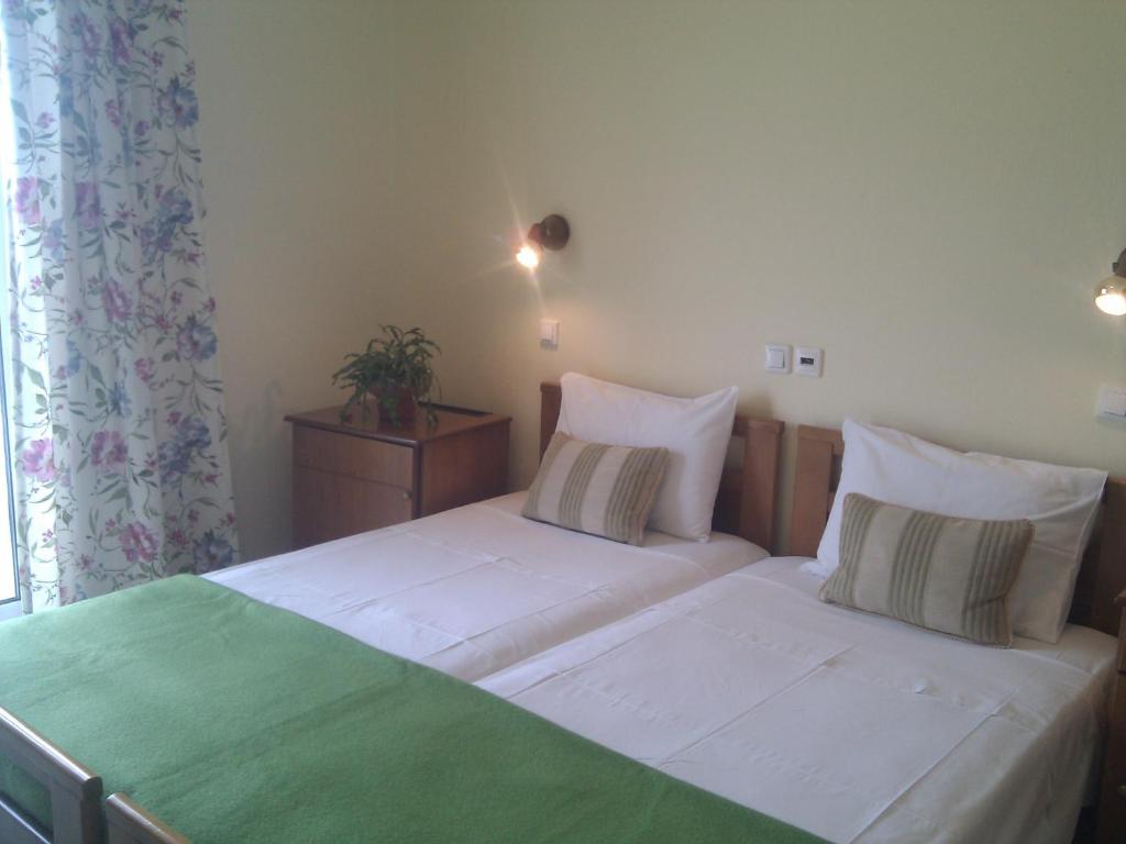 Двухместный (Двухместный номер эконом-класса с 2 отдельными кроватями и видом на море) отеля Laios Hotel (Adults Only), Тасос