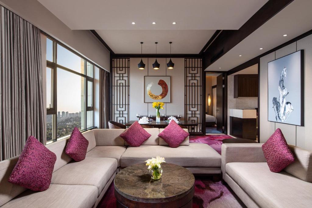 Сьюит (Люкс с 2 спальнями) отеля Crowne Plaza Chongqing New North Zone, Чунцин