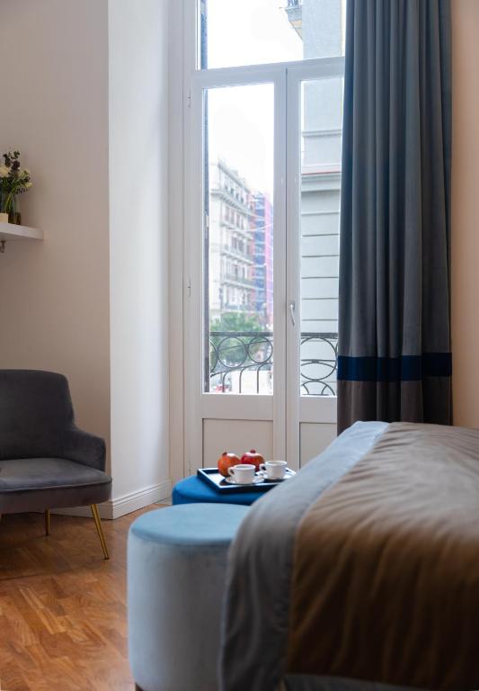 Двухместный (Двухместный номер «Комфорт» с 1 кроватью или 2 отдельными кроватями, а также балконом с видом на город) отеля B&B Le Mummarelle, Неаполь