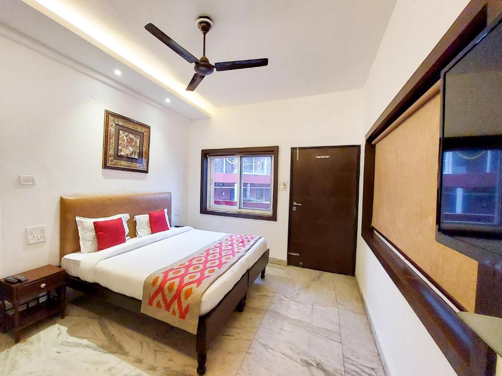Двухместный (Двухместный номер Делюкс с 1 кроватью) отеля Divine Ganga Cottage, Ришикеш