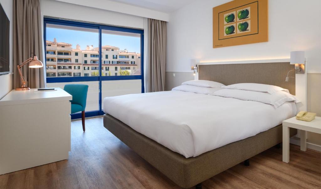 Двухместный (Стандартный двухместный номер с 1 кроватью или 2 отдельными кроватями) отеля Hotel Pestana Cascais Ocean & Conference Aparthotel, Кашкайш