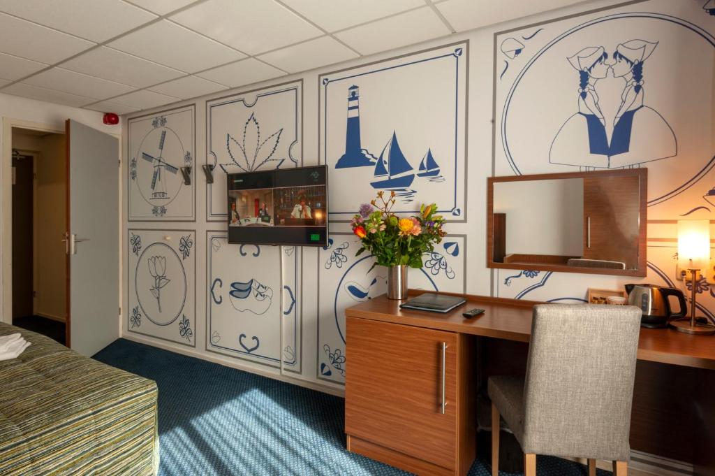 Двухместный (Улучшенный двухместный номер с 1 кроватью) отеля Hotel Petit Nord, Амстердам