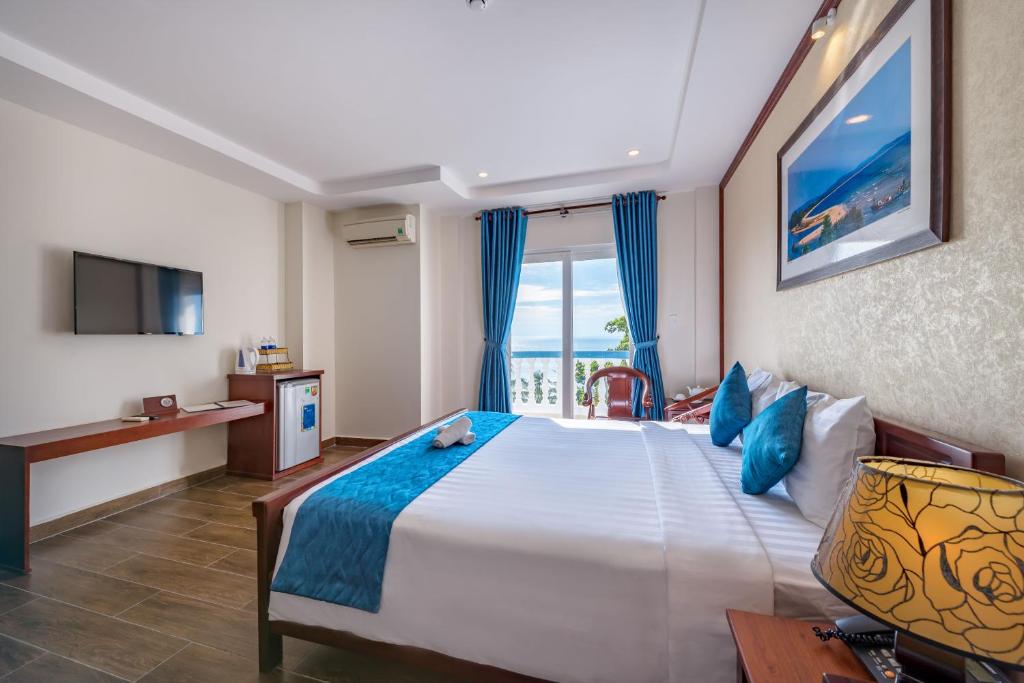 Двухместный (Двухместный номер с 1 кроватью или 2 отдельными кроватями и видом на море) отеля Brenta Phu Quoc Hotel, Дуонг-Донг