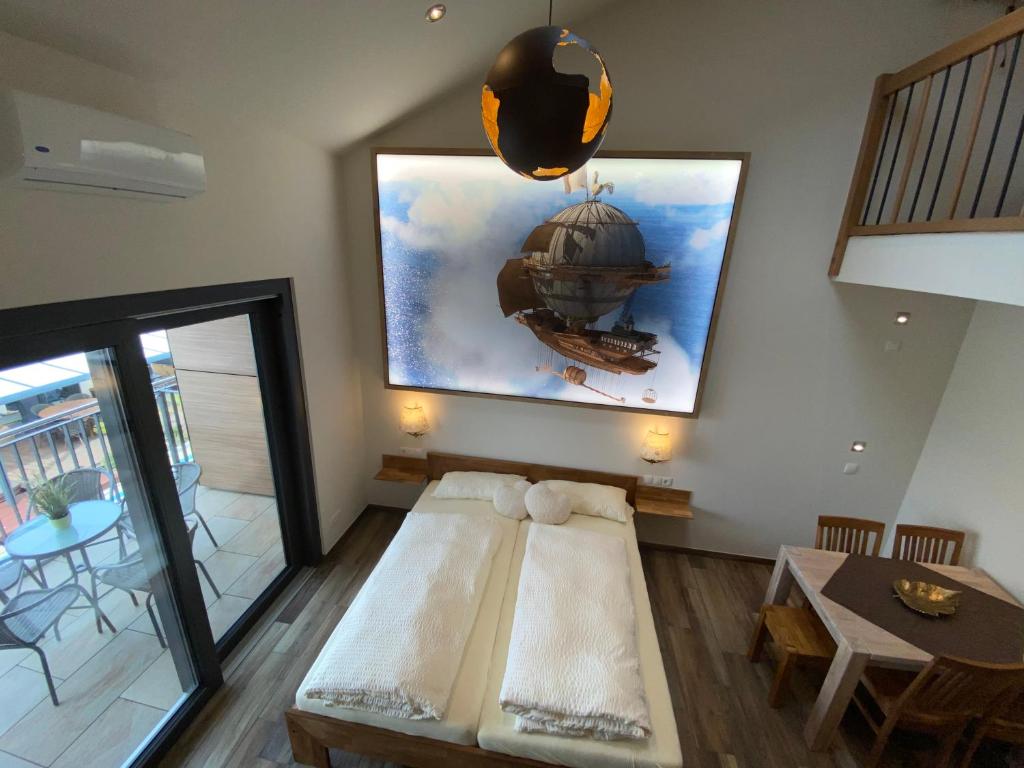 Студио (Номер-студио с балконом), Avalon Guest House with terrace