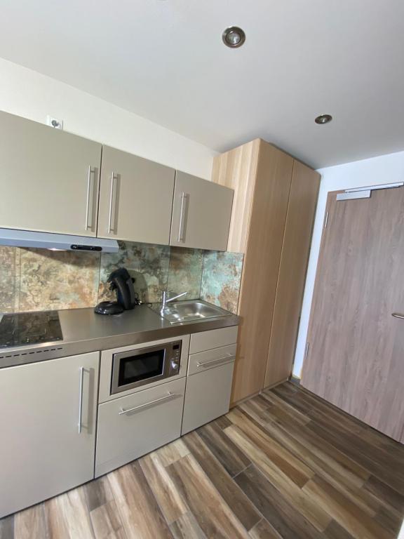 Студио (Номер-студио с балконом), Avalon Guest House with terrace