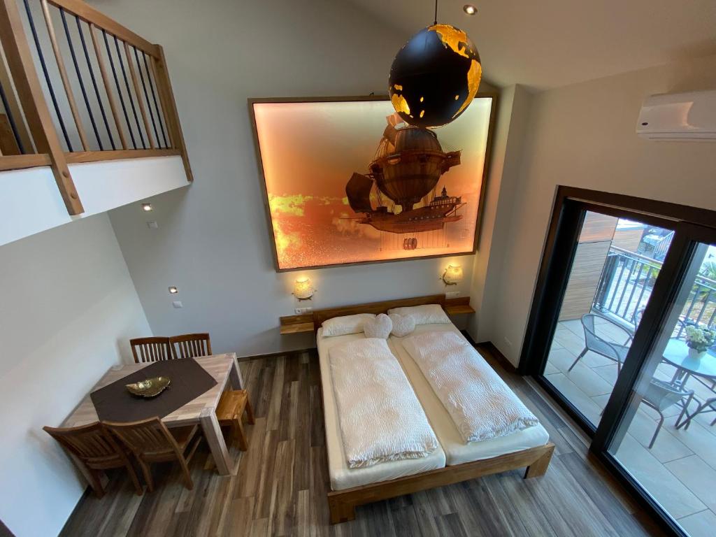 Студио (Номер-студио с балконом), Avalon Guest House with terrace