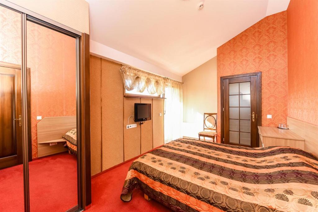 Двухместный (Двухместный номер с 1 кроватью и балконом) гостевого дома Vila Regina, Швентойи
