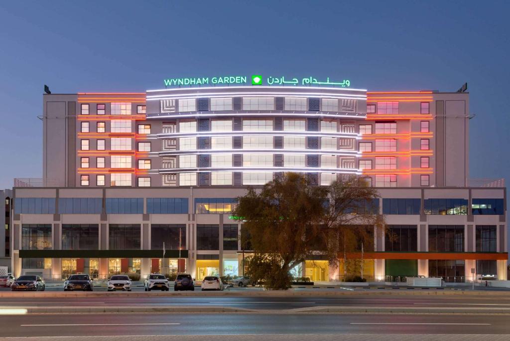 Wyndham Garden Muscat Al Khuwair, Маскат