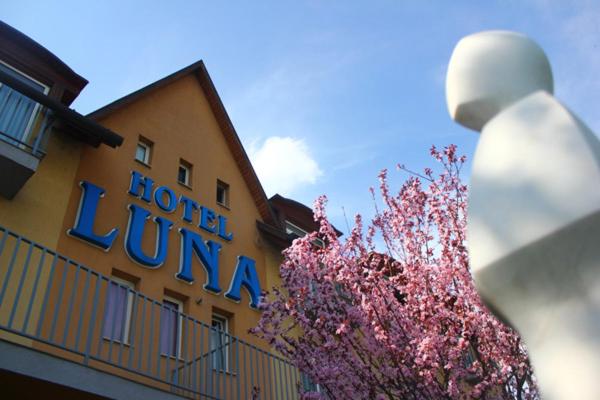 Отель Hotel Luna Budapest, Будапешт