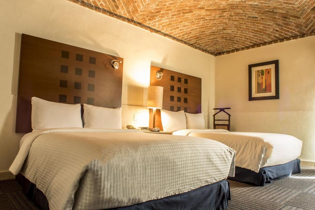 Двухместный (Двухместный номер Делюкс с 2 отдельными кроватями) отеля Camino Real Guanajuato, Гуанахуато