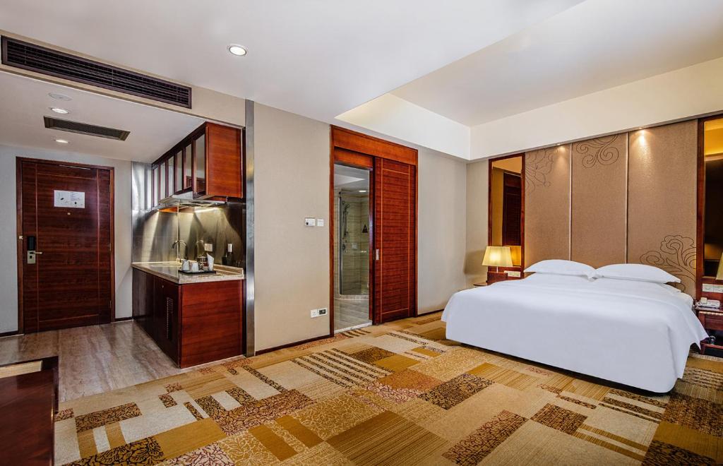 Двухместный (1 King Bed Premium) отеля Crowne Plaza Foshan, Фошань
