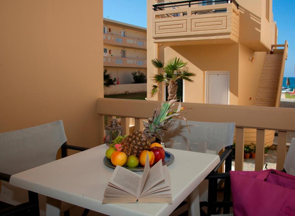 Апартаменты (Апартаменты с 2 спальнями) апарт-отеля Ermis Suites, Платаниас